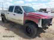 2011 Chevrolet Silverado 1500 LT z VIN 3GCPKSEA4BG110005, wystawiony jako IAAI lot #43310190 z przebiegiem 212 111 mil mil oraz . Historia ofert i sprzedaży dostępna na DreamBid. Obrazek 1.