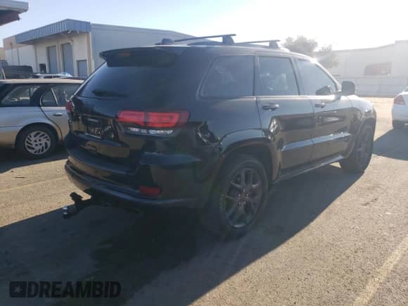 2019 Jeep Grand Cherokee Limited X with VIN 1C4RJFBT0KC576784, listed as a Copart auction lot 82621404 with 84,512 mi miles and Salvage title. Bid and sale history available at DreamBid. Image 3.