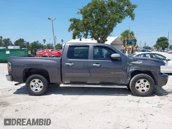 2011 Chevrolet Silverado 1500 LT с VIN 3GCPCSEA9BG202000, выставлен на аукционе IAAI как лот 43096956 с пробегом 146 792 миль миль и . История ставок и продаж доступна на DreamBid. Изображение 14.