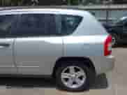 2008 Jeep Compass Sport с VIN 1J8FT47088D714888, выставлен на аукционе IAAI как лот 42763731 с пробегом 70 206 миль миль и . История ставок и продаж доступна на DreamBid. Изображение 17.