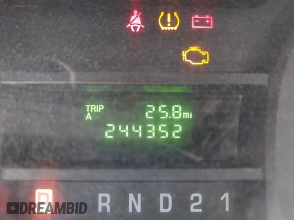 2011 Ford Econoline Cargo Commercial z VIN 1FTNS2EW8BDA45160, wystawiony jako IAAI lot #42143028 z przebiegiem 244 352 mil mil oraz . Historia ofert i sprzedaży dostępna na DreamBid. Obrazek 15.