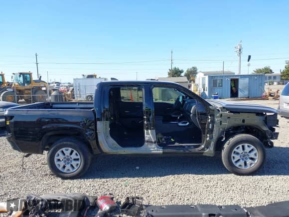2022 Nissan Frontier SV with VIN 1N6ED1EK4NN678008, listed as a IAAI auction lot 43252870 with 43,682 mi miles and . Bid and sale history available at DreamBid. Image 14.