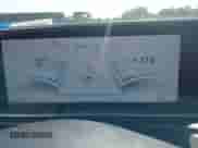 2023 Hyundai Ioniq 6 SE z VIN KMHM24AC7PA045528, wystawiony jako IAAI lot #42791381 z przebiegiem 30 065 mil mil oraz . Historia ofert i sprzedaży dostępna na DreamBid. Obrazek 7.