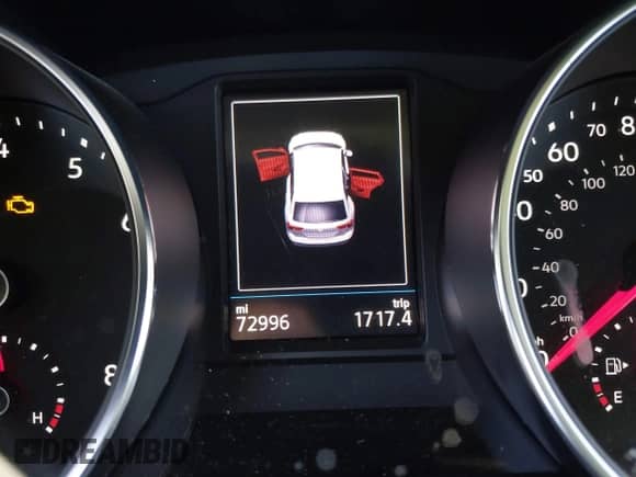 2019 Volkswagen Tiguan S с VIN 3VV1B7AX2KM176326, выставлен на аукционе IAAI как лот 42255775 с пробегом 72 996 миль миль и . История ставок и продаж доступна на DreamBid. Изображение 15.