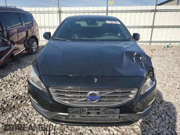 2015 Volvo S60 with VIN YV126MFD5F2303646, listed as a Copart auction lot 81661384 with 146,692 mi miles and Salvage title. Bid and sale history available at DreamBid. Image 5.