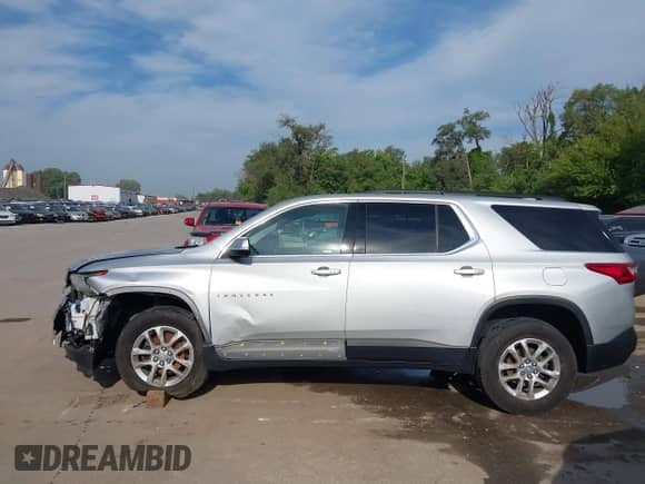 2019 Chevrolet Traverse LT Cloth с VIN 1GNERGKW2KJ172900, выставлен на аукционе IAAI как лот 42936830 с пробегом 142 037 миль миль и . История ставок и продаж доступна на DreamBid. Изображение 14.