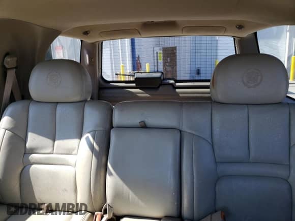 2000 Cadillac Escalade z VIN 1GYEK13R1YR123601, wystawiony jako Copart lot #48589225 z przebiegiem 258 998 mil mil oraz Szkoda całkowita • Salvage title. Historia ofert i sprzedaży dostępna na DreamBid. Obrazek 10.