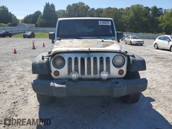 2008 Jeep Wrangler X с VIN 1J4FA241X8L567584, выставлен на аукционе Copart как лот 81886935 с пробегом Не указан миль и Списание • Salvage title. История ставок и продаж доступна на DreamBid. Изображение 5.