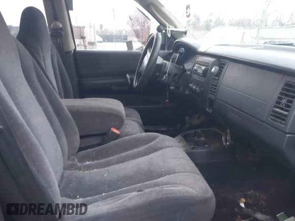 2003 Dodge Dakota SLT z VIN 1D7HG48N43S249020, wystawiony jako IAAI lot #41580449 z przebiegiem 240 500 mil mil oraz . Historia ofert i sprzedaży dostępna na DreamBid. Obrazek 5.