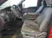 2011 Ford F-150 XLT z VIN 1FTFW1ET2BFC25098, wystawiony jako Copart lot #86300285 z przebiegiem 166 913 mil mil oraz Czysty tytuł • Clean title. Historia ofert i sprzedaży dostępna na DreamBid. Obrazek 7.