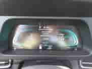 2025 Hyundai Elantra SEL Sport z VIN KMHLM4DJXSU131505, wystawiony jako IAAI lot #43146687 z przebiegiem 1 020 mil mil oraz . Historia ofert i sprzedaży dostępna na DreamBid. Obrazek 7.