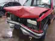 1990 GMC Sierra 1500 z VIN 1GTDK14K7LE522631, wystawiony jako IAAI lot #41424510 z przebiegiem 263 201 mil mil oraz . Historia ofert i sprzedaży dostępna na DreamBid. Obrazek 6.