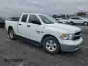 2023 Ram 1500 Tradesman z VIN 1C6RR7FT6PS586023, wystawiony jako Copart lot #82373804 z przebiegiem 3 304 mil mil oraz Szkoda całkowita • Salvage title. Historia ofert i sprzedaży dostępna na DreamBid. Obrazek 4.