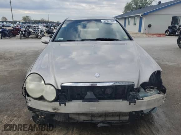 2005 Mercedes-Benz C 230 Kompressor z VIN WDBRN40J55A651472, wystawiony jako Copart lot #49505994 z przebiegiem 266 385 mil mil oraz Szkoda całkowita • Salvage title. Historia ofert i sprzedaży dostępna na DreamBid. Obrazek 5.