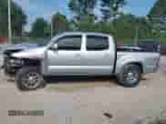 2010 Toyota Tacoma PreRunner z VIN 3TMJU4GN0AM095417, wystawiony jako IAAI lot #42834140 z przebiegiem 166 741 mil mil oraz . Historia ofert i sprzedaży dostępna na DreamBid. Obrazek 15.