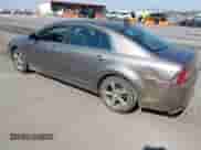 2012 Chevrolet Malibu 1LT z VIN 1G1ZC5EU8CF288089, wystawiony jako IAAI lot #43443742 z przebiegiem 195 894 mil mil oraz . Historia ofert i sprzedaży dostępna na DreamBid. Obrazek 3.