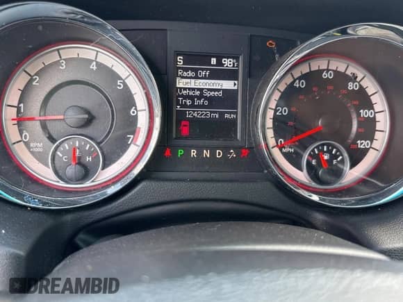 2014 Dodge Grand Caravan R/T with VIN 2C4RDGEG9ER194700, listed as a Copart auction lot 70061395 with 124,223 mi miles and Clean title. Bid and sale history available at DreamBid. Image 8.