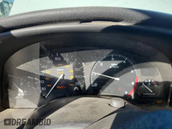 2000 Saturn SL с VIN 1G8ZF5281YZ238205, выставлен на аукционе Copart как лот 85572395 с пробегом 186 223 миль миль и Списание • Salvage title. История ставок и продаж доступна на DreamBid. Изображение 9.