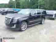 2017 Cadillac Escalade ESV Luxury z VIN 1GYS4HKJ4HR120256, wystawiony jako IAAI lot #42561194 z przebiegiem 165 482 mil mil oraz . Historia ofert i sprzedaży dostępna na DreamBid. Obrazek 17.