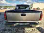 2000 GMC Sierra 1500 SLE z VIN 1GTEK19T1YE408802, wystawiony jako Copart lot #84044175 z przebiegiem 345 562 mil mil oraz Szkoda całkowita • Salvage title. Historia ofert i sprzedaży dostępna na DreamBid. Obrazek 6.