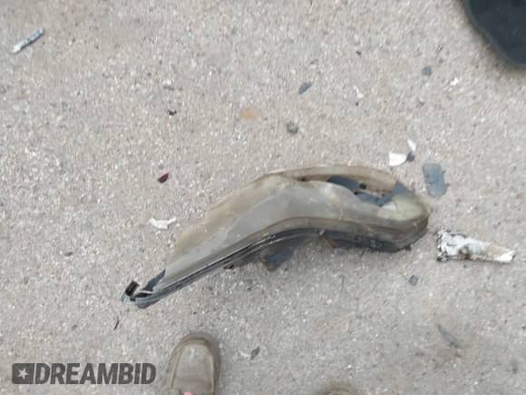 2016 Honda Accord EX-L z VIN 1HGCR3F84GA028374, wystawiony jako IAAI lot #42174388 z przebiegiem Nie podano mil oraz . Historia ofert i sprzedaży dostępna na DreamBid. Obrazek 11.