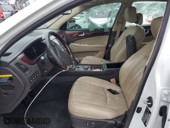 2013 Hyundai Equus Signature z VIN KMHGH4JH0DU065931, wystawiony jako Copart lot #82661774 z przebiegiem 129 843 mil mil oraz Szkoda całkowita • Salvage title. Historia ofert i sprzedaży dostępna na DreamBid. Obrazek 7.