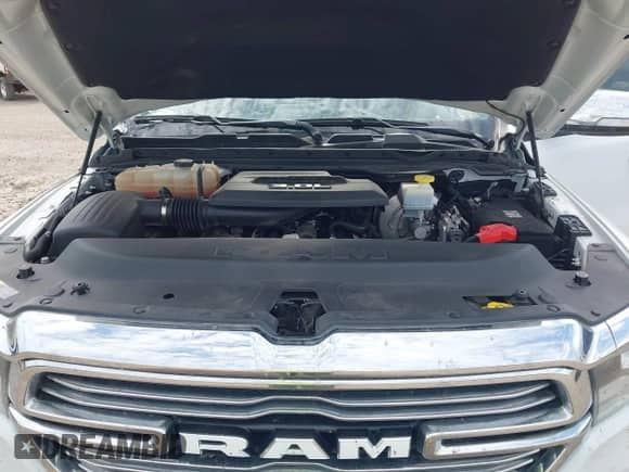 2022 Ram 1500 Laramie z VIN 1C6SRFJMXNN387256, wystawiony jako IAAI lot #42678671 z przebiegiem 57 820 mil mil oraz . Historia ofert i sprzedaży dostępna na DreamBid. Obrazek 10.