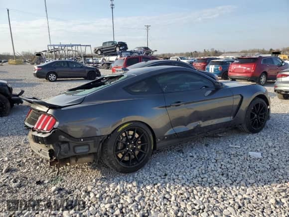2020 Ford Mustang Shelby GT350 with VIN 1FA6P8JZXL5552748, listed as a Copart auction lot 50962055 with 44,726 mi miles and Salvage title. Bid and sale history available at DreamBid. Image 3.