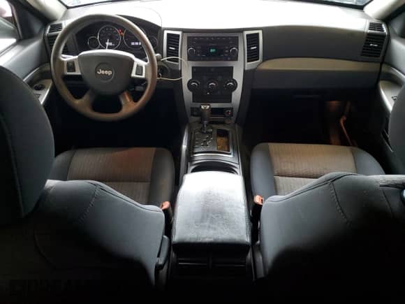 2010 Jeep Grand Cherokee Laredo с VIN 1J4PS4GK1AC136963, выставлен на аукционе Copart как лот 81903925 с пробегом 186 788 миль миль и Чистый • Clean title. История ставок и продаж доступна на DreamBid. Изображение 8.