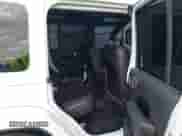 2022 Jeep Wrangler Unlimited Sahara с VIN 1C4HJXEN9NW190351, выставлен на аукционе IAAI как лот 42741722 с пробегом 40 794 миль миль и . История ставок и продаж доступна на DreamBid. Изображение 8.