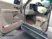2004 Chevrolet Suburban LS with VIN 1GNFK16Z24J318810, listed as a IAAI auction lot 40683169 with Not provided miles and . Bid and sale history available at DreamBid. Image 5.