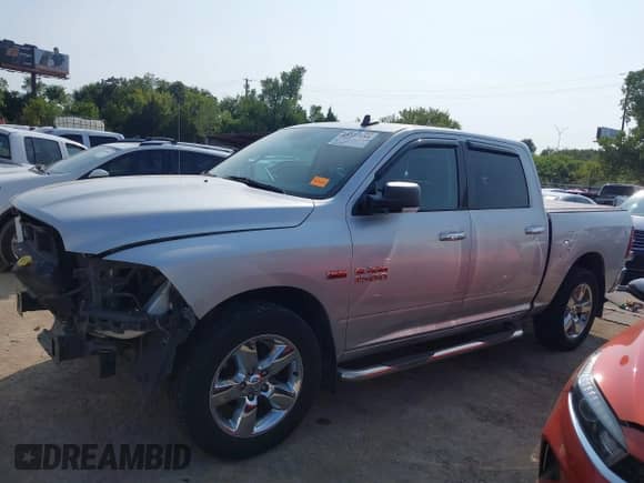 2015 Ram 1500 Big Horn с VIN 3C6RR7LT7FG546432, выставлен на аукционе IAAI как лот 43127184 с пробегом 188 957 миль миль и . История ставок и продаж доступна на DreamBid. Изображение 15.