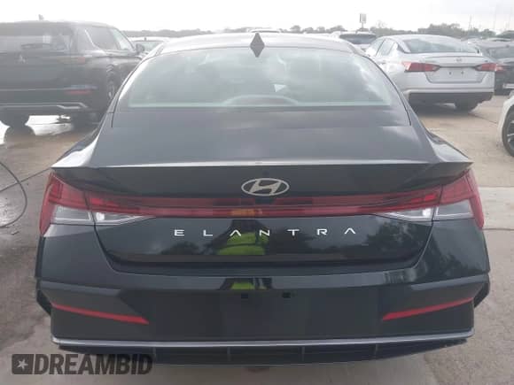 2025 Hyundai Elantra SEL Convenience с VIN KMHLS4DG4SU001746, выставлен на аукционе IAAI как лот 43548381 с пробегом 3 973 миль миль и . История ставок и продаж доступна на DreamBid. Изображение 16.