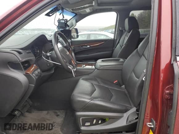 2019 Cadillac Escalade with VIN NY76920, listed as a Copart auction lot 88624235 with 59,011 mi miles and Non repairable. Bid and sale history available at DreamBid. Image 7.