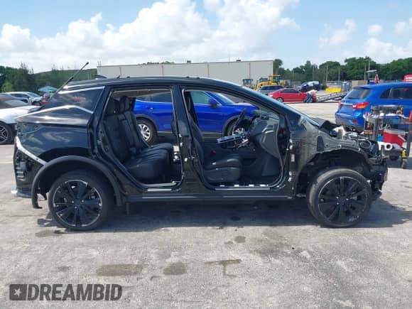 2023 Nissan Murano SV with VIN 5N1AZ2BJ7PC140692, listed as a IAAI auction lot 42507741 with 7,541 mi miles and . Bid and sale history available at DreamBid. Image 14.
