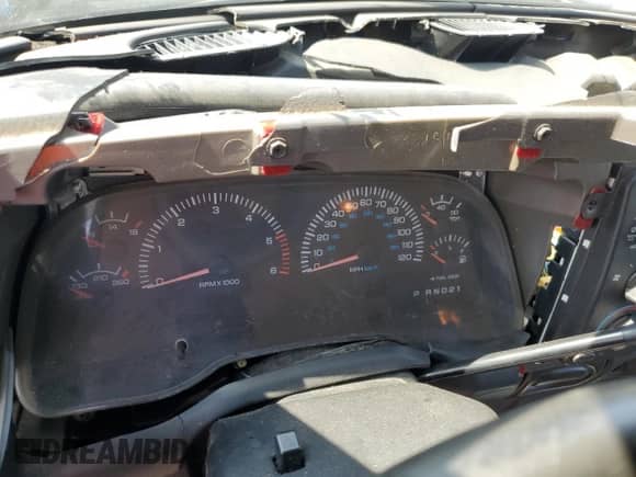 2000 Dodge 1500 с VIN 3B7HF13Z2YM232058, выставлен на аукционе Copart как лот 81447845 с пробегом Не указан миль и Списание • Salvage title. История ставок и продаж доступна на DreamBid. Изображение 9.