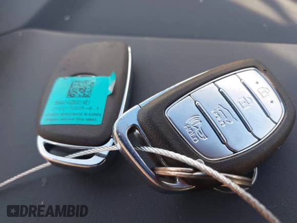 2021 Hyundai Ioniq Limited с VIN KMHC05LC4MU255129, выставлен на аукционе IAAI как лот 42543083 с пробегом 76 074 миль миль и . История ставок и продаж доступна на DreamBid. Изображение 11.