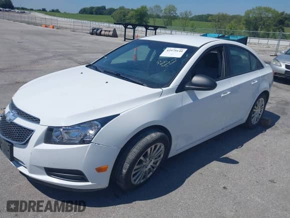 2014 Chevrolet Cruze LS with VIN 1G1PA5SH5E7181440, listed as a IAAI auction lot 42979140 with 94,939 mi miles and . Bid and sale history available at DreamBid. Image 17.