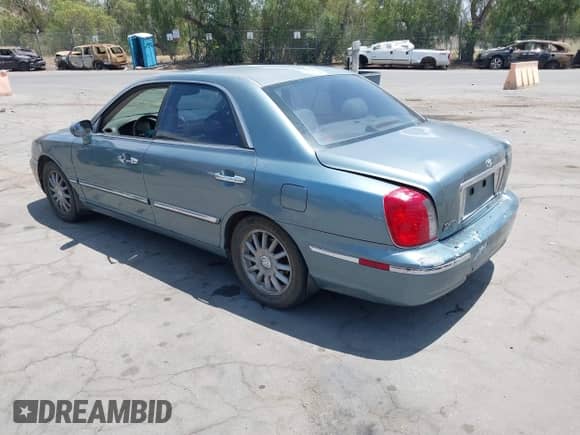 2004 Hyundai XG with VIN KMHFU45EX4A280211, listed as a IAAI auction lot 42574926 with 133,506 mi miles and . Bid and sale history available at DreamBid. Image 3.