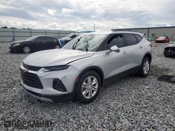 2020 Chevrolet Blazer LT z VIN 3GNKBBRA3LS653078, wystawiony jako Copart lot #81194115 z przebiegiem 33 217 mil mil oraz Szkoda całkowita • Salvage title. Historia ofert i sprzedaży dostępna na DreamBid. Obrazek 1.