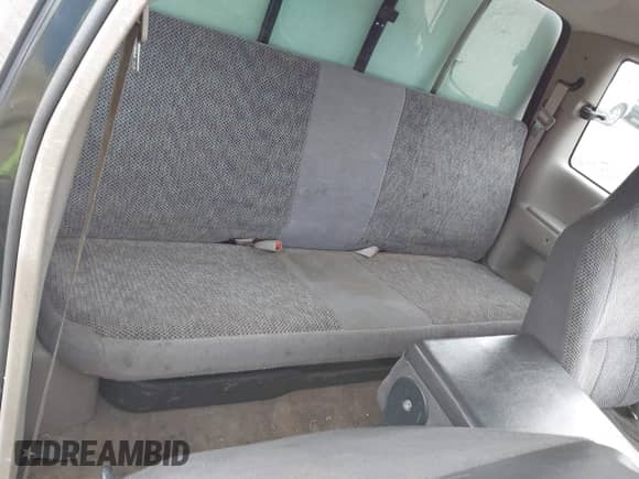 1996 Dodge 2500 with VIN 1B7KC23C6TJ168239, listed as a IAAI auction lot 43289834 with 359,921 mi miles and . Bid and sale history available at DreamBid. Image 8.