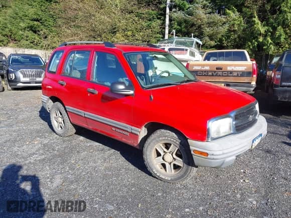2003 Chevrolet Tracker с VIN 2CNBJ13C836945027, выставлен на аукционе IAAI как лот 40648277 с пробегом 110 884 миль миль и . История ставок и продаж доступна на DreamBid. Изображение 1.