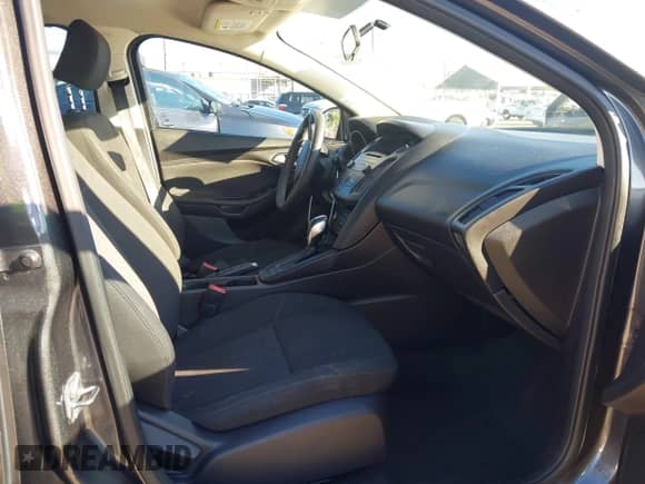 2015 Ford Focus SE с VIN 1FADP3K25FL369477, выставлен на аукционе IAAI как лот 43453598 с пробегом 147 698 миль миль и . История ставок и продаж доступна на DreamBid. Изображение 5.