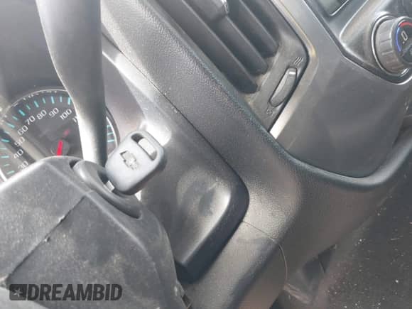 2014 Chevrolet Silverado 1500 LT z VIN 3GCUKREC9EG567345, wystawiony jako IAAI lot #42550781 z przebiegiem 184 860 mil mil oraz . Historia ofert i sprzedaży dostępna na DreamBid. Obrazek 11.