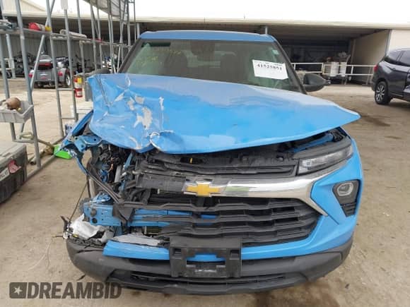 2024 Chevrolet TrailBlazer LS with VIN KL79MMS25RB185159, listed as a IAAI auction lot 41525851 with 19,255 mi miles and . Bid and sale history available at DreamBid. Image 12.
