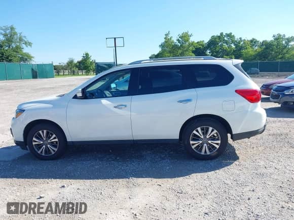 2018 Nissan Pathfinder Platinum with VIN 5N1DR2MM8JC661481, listed as a IAAI auction lot 42651882 with 83,591 mi miles and . Bid and sale history available at DreamBid. Image 14.