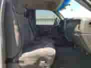 2000 GMC Sierra 1500 SL с VIN 1GTEC14W0YZ159433, выставлен на аукционе Copart как лот 66924725 с пробегом 333 382 миль миль и Списание • Salvage title. История ставок и продаж доступна на DreamBid. Изображение 10.