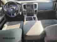 2020 Ram 1500 SLT z VIN 1C6RR6TT7LS135188, wystawiony jako Copart lot #81019175 z przebiegiem 55 299 mil mil oraz Szkoda całkowita • Salvage title. Historia ofert i sprzedaży dostępna na DreamBid. Obrazek 8.