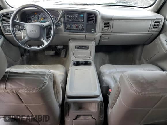 2000 Chevrolet Silverado 2500 LS с VIN 1GCGK29U9YE403483, выставлен на аукционе Copart как лот 81911984 с пробегом 150 244 миль миль и Списание • Salvage title. История ставок и продаж доступна на DreamBid. Изображение 8.