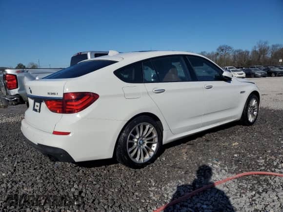 2013 BMW 5 Series 535i Gran Turismo xDrive с VIN WBASP2C55DC339765, выставлен на аукционе Copart как лот 45180735 с пробегом 64 196 миль миль и Списание • Salvage title. История ставок и продаж доступна на DreamBid. Изображение 3.